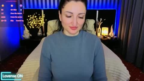 missrossi online show from January 7, 8:14 pm