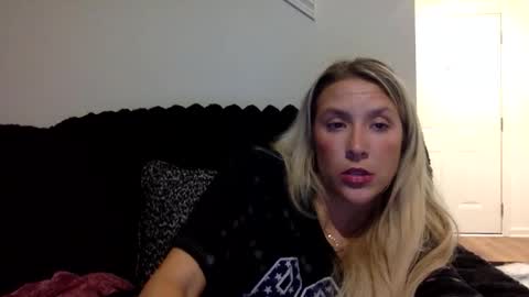 Alyssa online show from May 12, 1:14 am