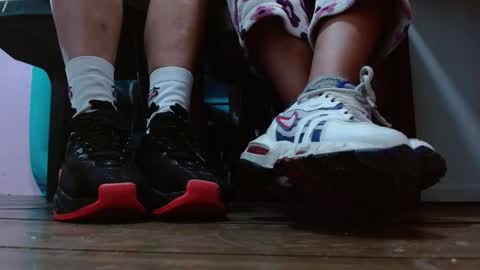 TELL ME MISS online show from February 9, 4:32 pm