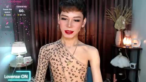 Snapshot of misstransstella69 chatting on September 11, 7:20 am Stella online show from September 11, 7:20 am