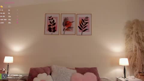 Valeria Davila online show from April 9, 12:44 pm