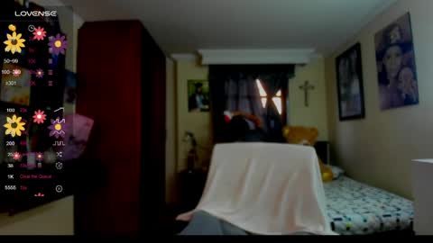 missvalery1 online show from April 11, 7:29 pm