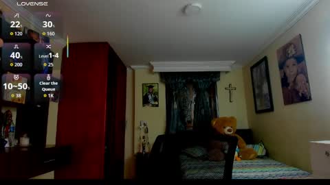 missvalery1 online show from April 6, 11:39 pm