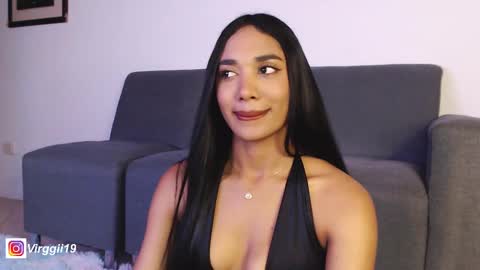 missvirggii online show from February 25, 10:53 pm