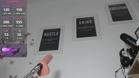 Yuumii online show from March 6, 8:08 pm