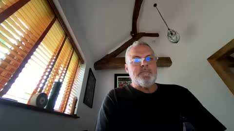 Misterblivs online show from June 5, 6:19 am