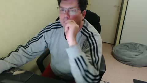 mistercoeur online show from March 7, 9:27 pm