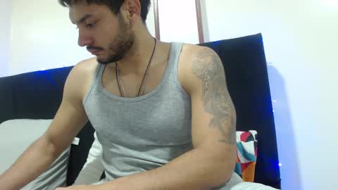 mistersam33 online show from January 21, 11:45 pm