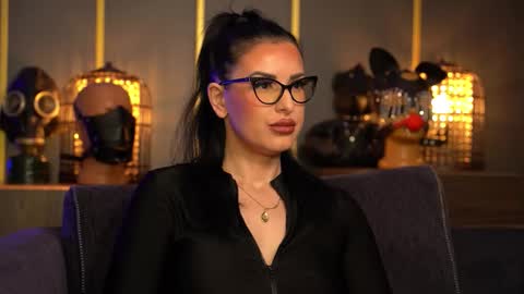 Mistress Kelly online show from March 8, 2:15 am