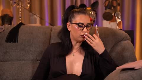 Mistress Kelly online show from December 18, 1:34 am