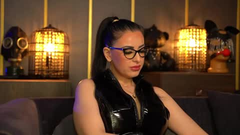 Mistress Kelly online show from April 4, 11:56 pm