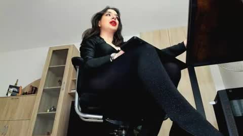 YourGoddessM online show from July 28, 12:30 am