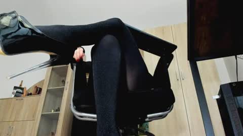 YourGoddessM online show from July 30, 6:36 am