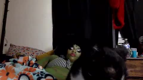 Snapshot of mistressmystii chatting on October 3, 8:11 am Mistress Mystii online show from October 3, 8:11 am