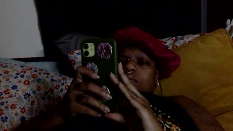 Snapshot of mistressmystii chatting on September 15, 3:30 am Mistress Mystii online show from September 15, 3:30 am