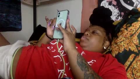 Snapshot of mistressmystii chatting on February 9, 4:25 am Mistress Mystii online show from February 9, 4:25 am