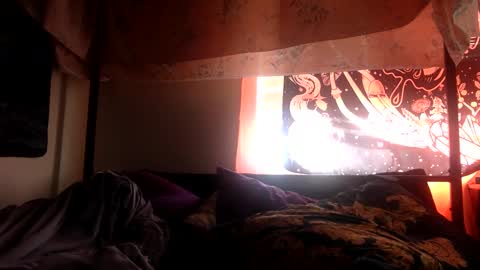 Snapshot of mistressmystii chatting on February 7, 4:35 pm Mistress Mystii online show from February 7, 4:35 pm