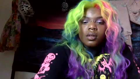 Snapshot of mistressmystii chatting on February 22, 7:34 am Mistress Mystii online show from February 22, 7:34 am