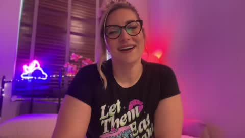 Miss X online show from June 3, 2:33 pm