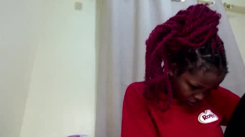 misty_shee online show from April 18, 11:23 am