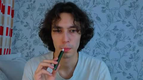 MitchelKors online show from April 13, 4:44 pm