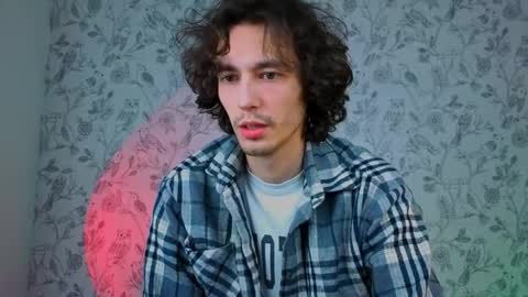 MitchelKors online show from April 18, 7:58 pm