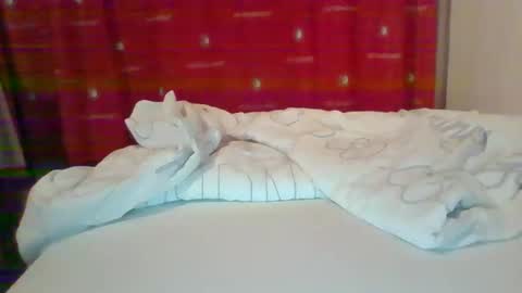 mitta93 online show from April 23, 10:00 pm