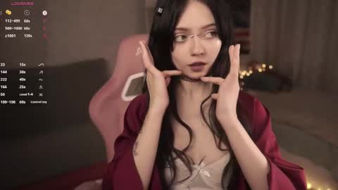 Yuka online show from May 28, 6:39 pm