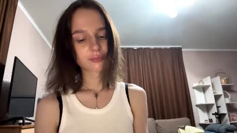 mivique online show from June 10, 11:36 pm