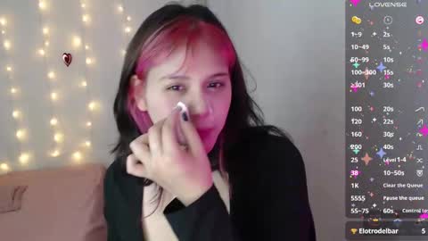 mixie_cute online show from March 5, 9:48 pm