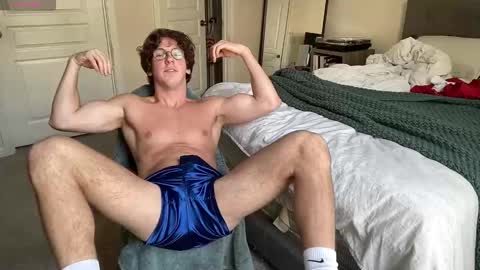 Snapshot of mizzo001 chatting on October 10, 7:08 pm Leo online show from October 10, 7:08 pm