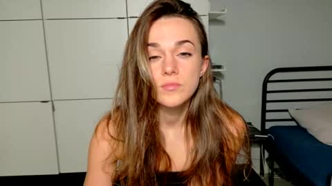 mmminnie online show from March 3, 6:59 pm