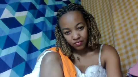 mmyriame online show from July 9, 6:23 pm