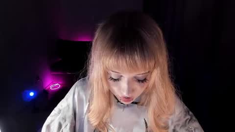 mnepohhh online show from April 22, 11:23 pm