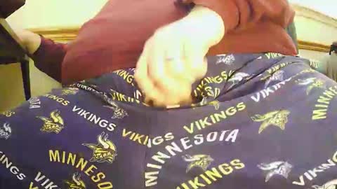 mnguy19726969 online show from April 19, 3:13 pm