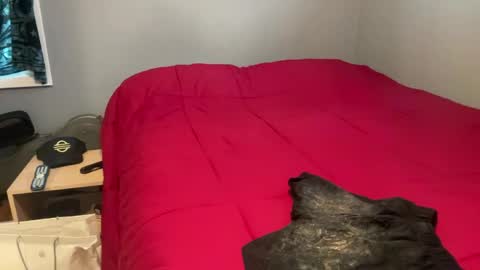 MNTuiLa online show from April 27, 1:08 pm