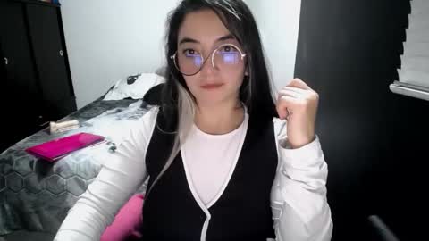 Sam online show from February 3, 6:33 am