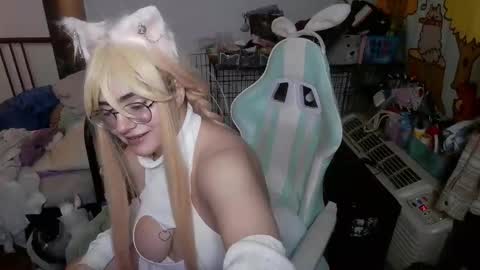 The Mochi Rainbow Variety Show online show from March 29, 11:50 pm