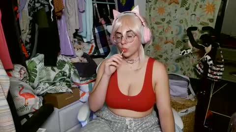 The Mochi Rainbow Variety Show online show from January 14, 11:16 pm