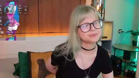moliqin online show from July 27, 9:28 am