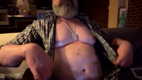 molitsrymale69 online show from September 9, 5:07 am