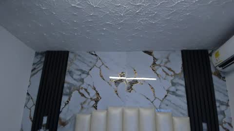 Hey Guys  Im Mollie online show from April 21, 12:01 pm