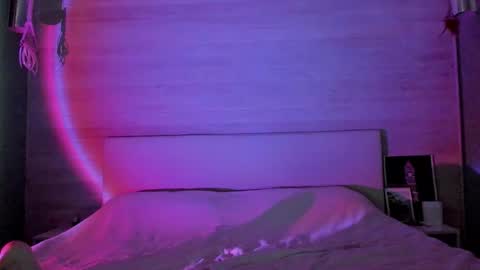 Molly Hunt online show from October 28, 3:51 am