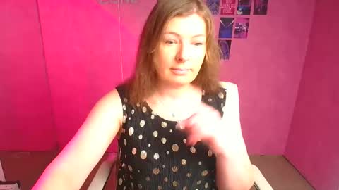 Molly online show from March 8, 12:31 pm