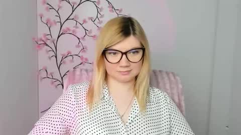 Molly online show from February 16, 12:47 pm