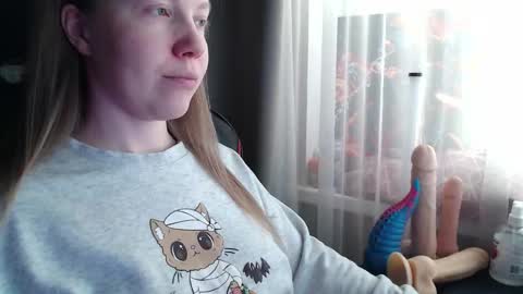 I have new photos come and see with love Molly online show from March 10, 10:08 am