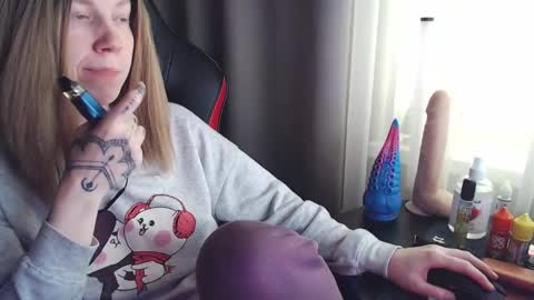 I have new photos come and see with love Molly online show from March 7, 7:30 am