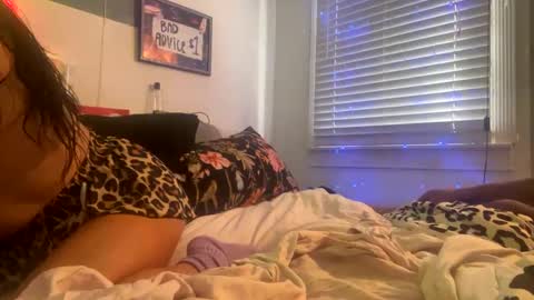 Snapshot of molly_theslut chatting on January 14, 4:08 pm molly_theslut online show from January 14, 4:08 pm