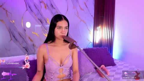 New girl Emily Valentina  Michelle online show from April 20, 10:13 pm