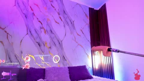 New girl Emily Valentina  Michelle online show from April 21, 1:42 am